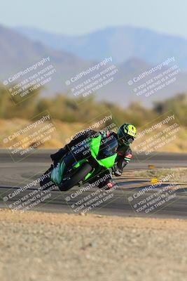 media/Dec-09-2023-SoCal Trackdays (Sat) [[76a8ac2686]]/Turn 15 Set 2 (245pm)/